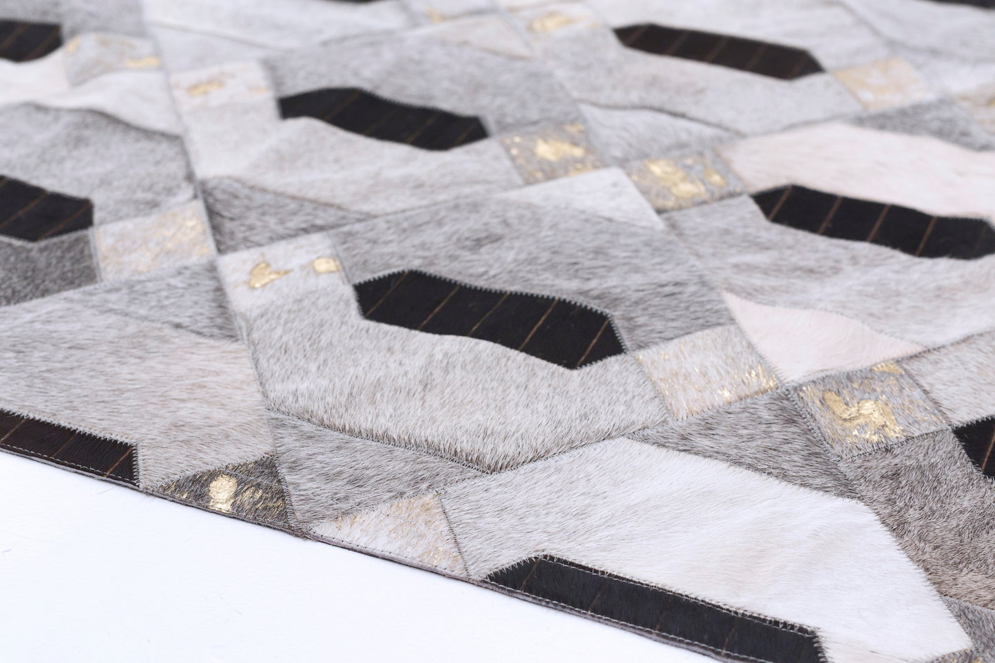 LINAJE - GRAY, BLACK & GOLD SAMPLE