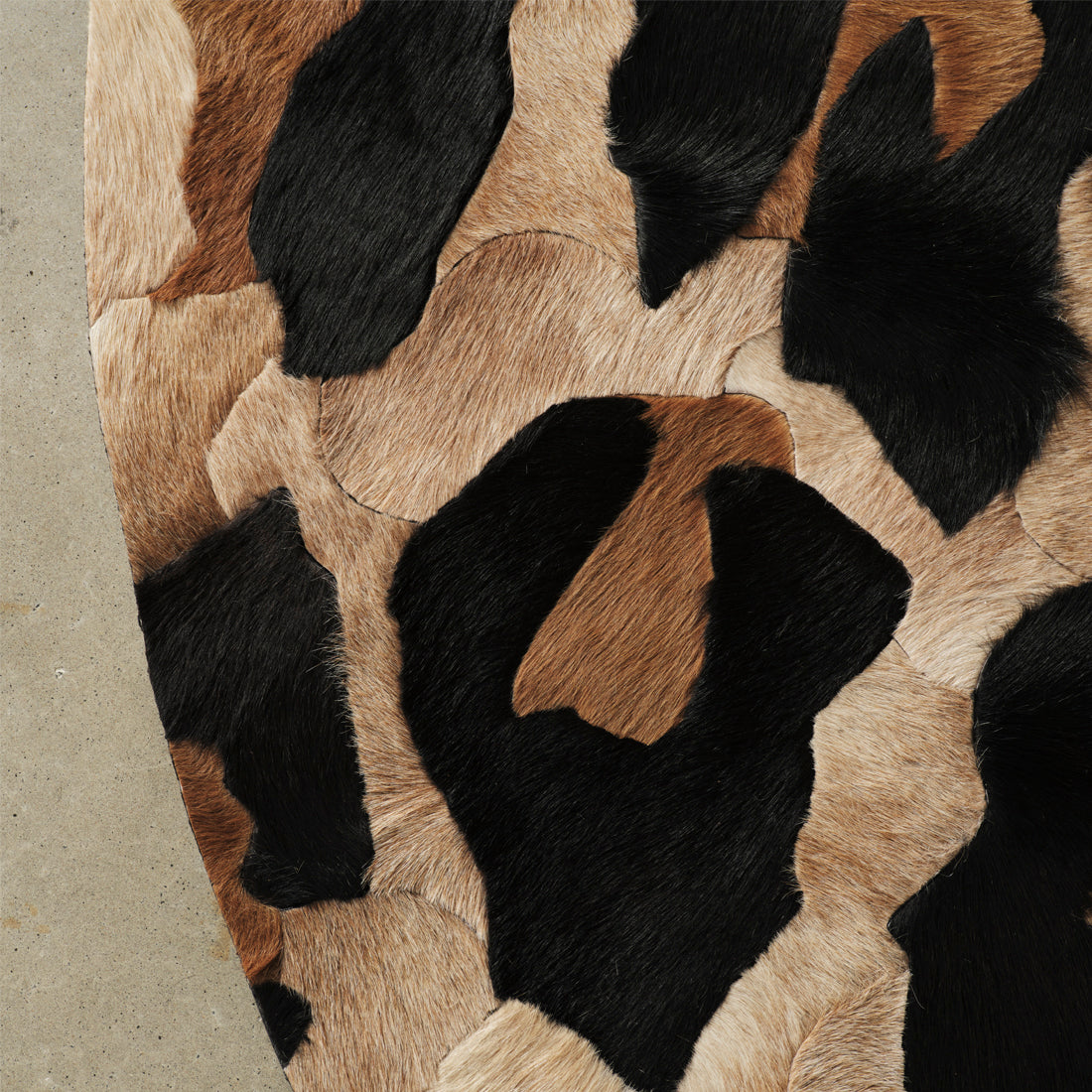 Amur Caramel and Black Sample