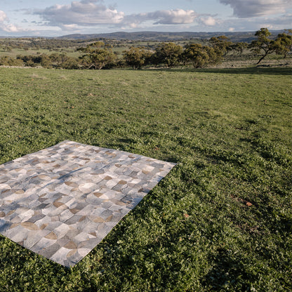 Camino Taupe 2 x 3m (6’7” x 9’8”)